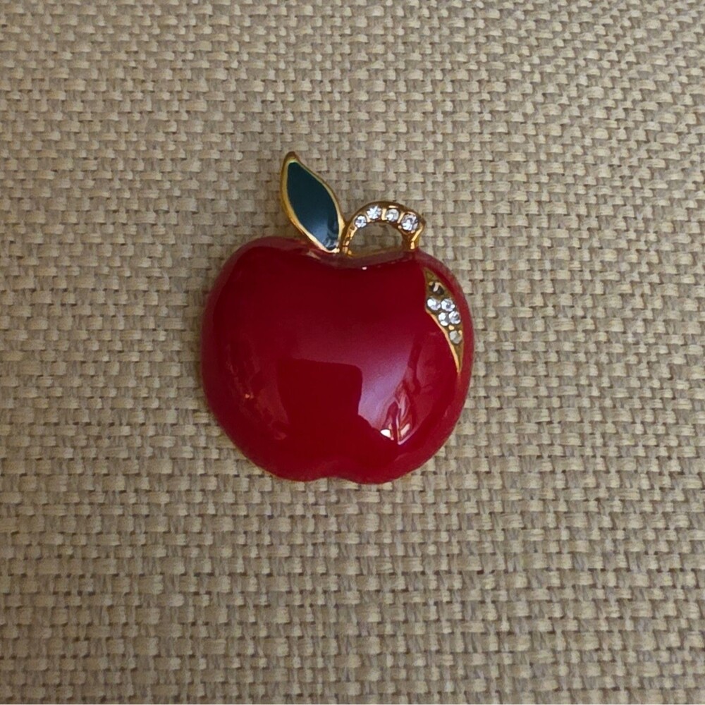 Red Enamelled Apple Brooch Pin Gold Tone Green Leaf Clear Crystal Rhinestones